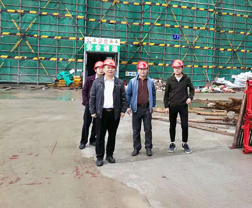 周耀坤副局长,徐保宁副调研员均对抓好工地安全文明施工管理工作提出
