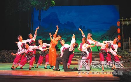 歌曲桃花雨简谱_歌曲简谱(3)