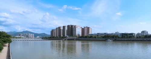 梅江区经济发展提质加速