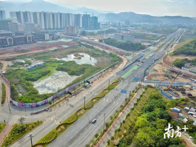 剑英公园大道。 剑英公园大道。