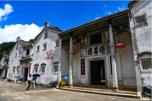 继善楼是村中宝善楼后裔为秉承父志而兴建，故名“继善楼”。.jpg