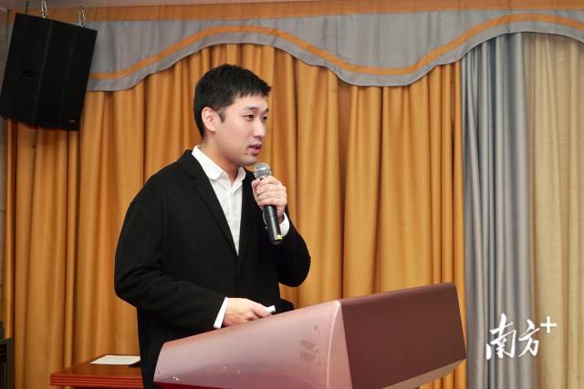 广东省农科院经济信息所助理研究员江顺科普田头智慧小站