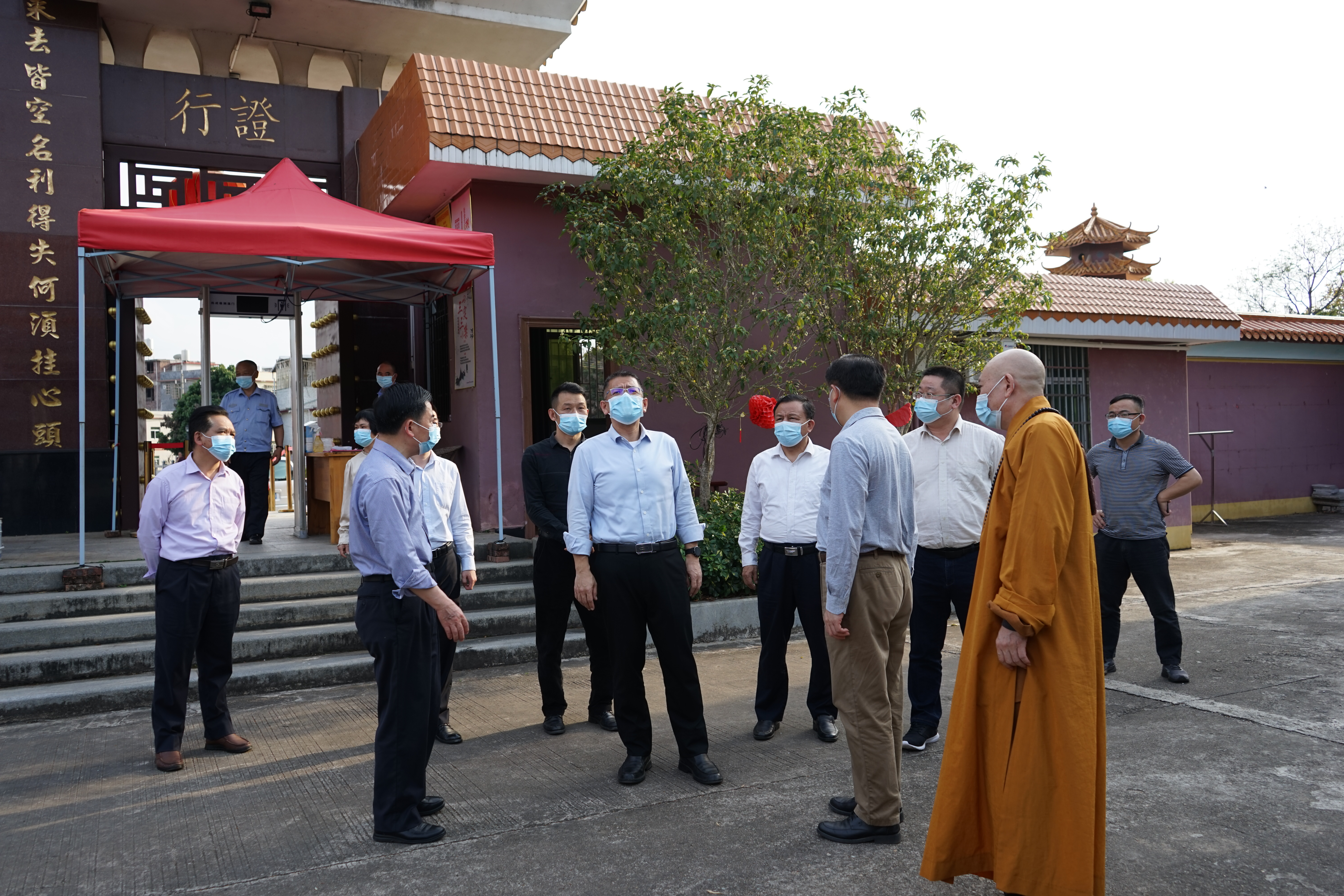 市委常委、统战部部长崔毅到禅林寺检查疫情防控和安全管理工作.JPG