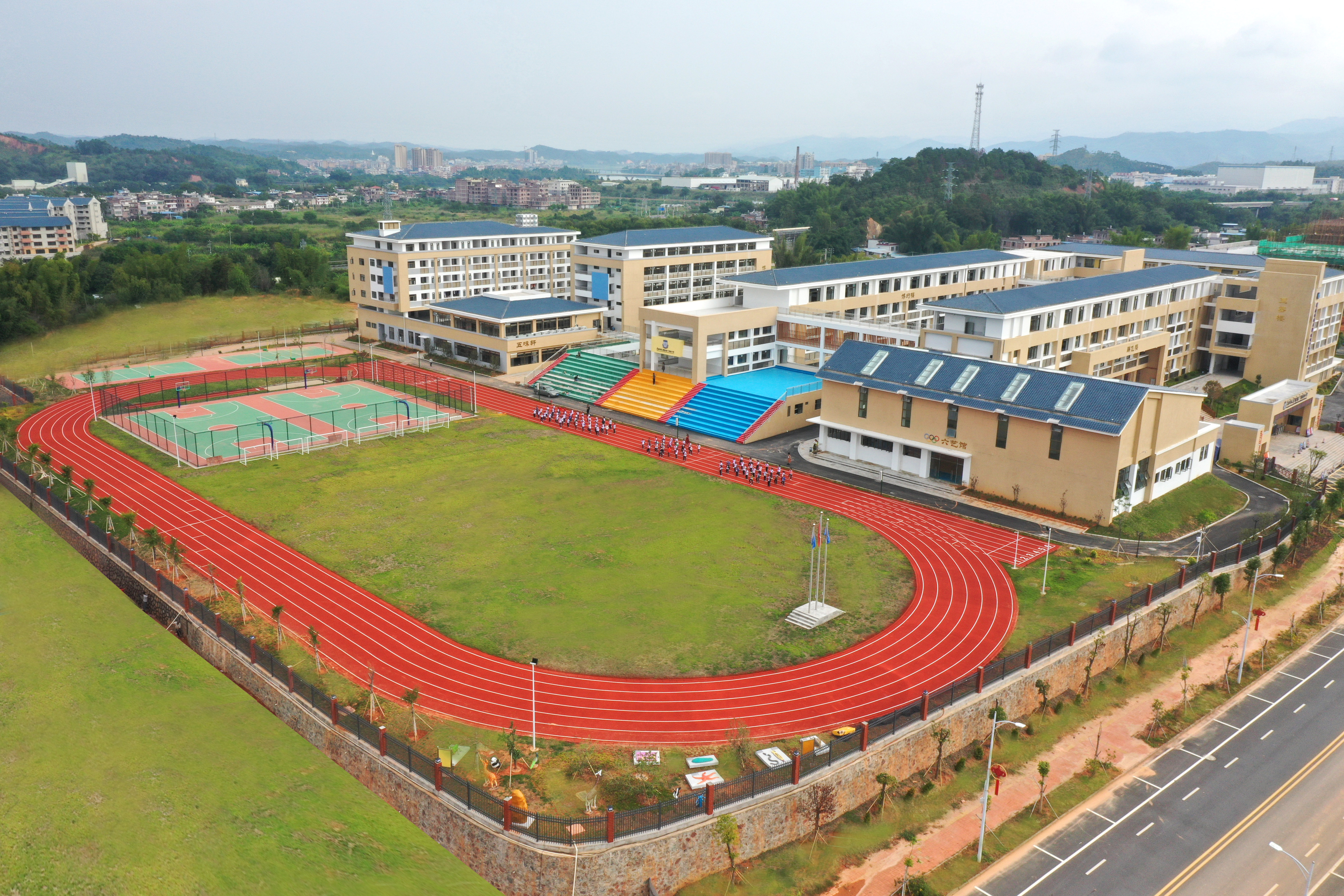 华南师范大学附属广梅园小学全景图.jpg