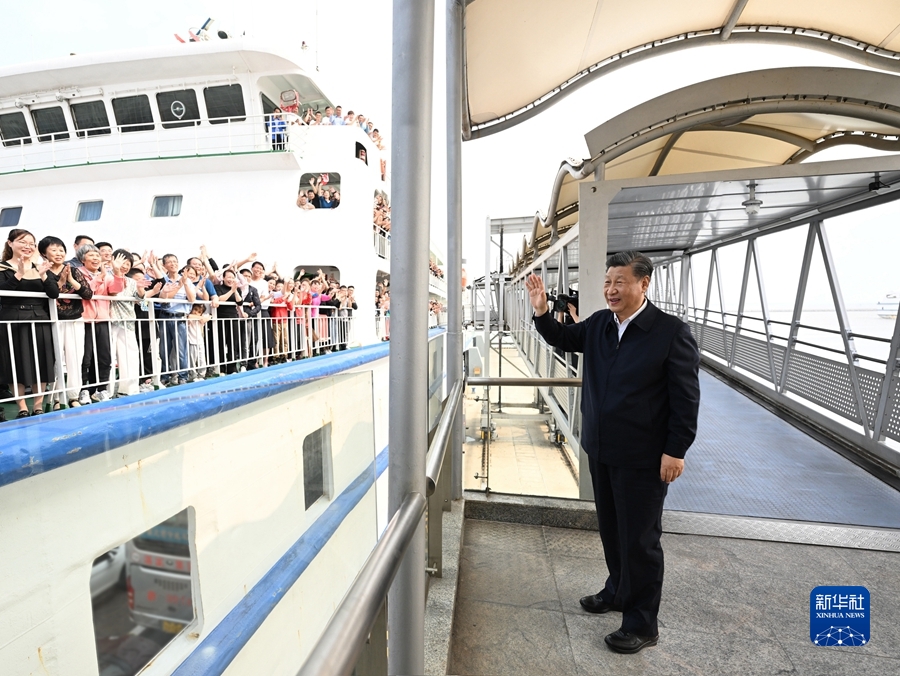 习近平在广东考察时强调 坚定不移全面深化改革扩大高水平对外开放 在推进中国式现代化建设中走在前列1.jpg