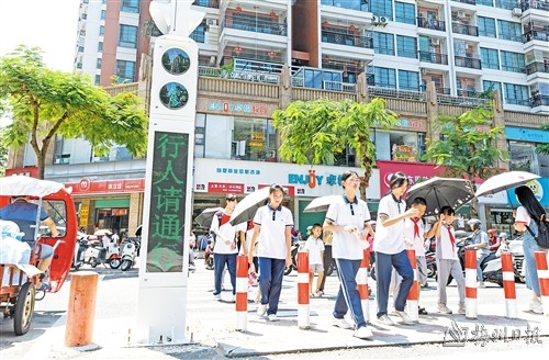 代表建议见效 学生出行安心