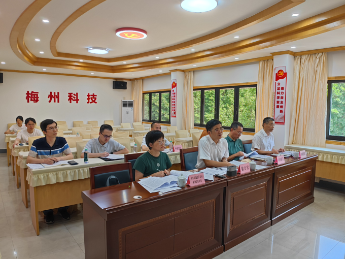徐万宝视频调度优质企业梯度培育等工作