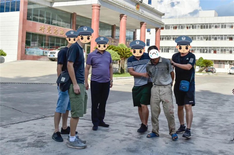 01.jpg