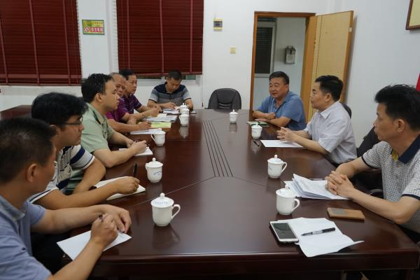 协调领导小组成员单位及潘田镇党委书记参加座谈,会议要求丰顺县民